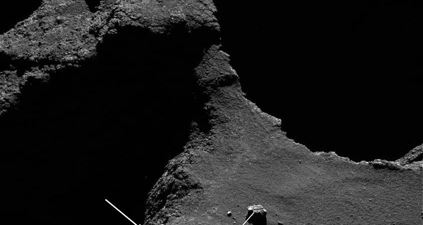 Crolli sulla superficie della Cometa
